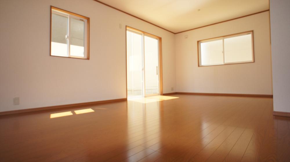 Same specifications photos (living)