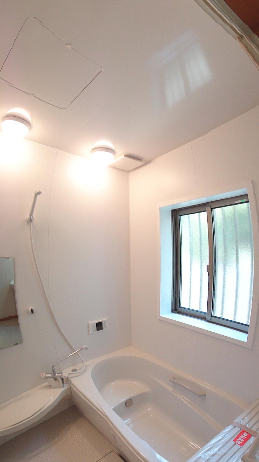 Bathroom. Indoor (12 May 2013) Shooting