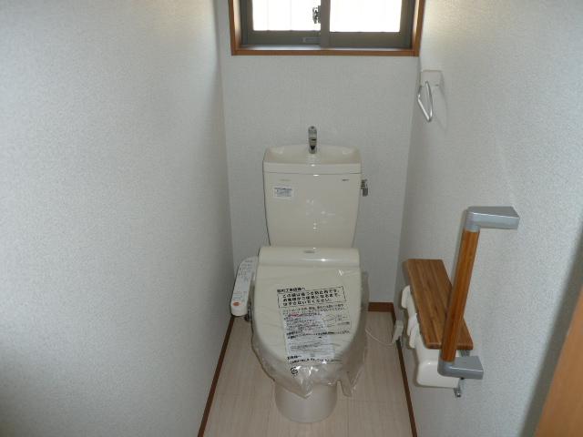 Toilet.  ☆ Specifications Photos ☆