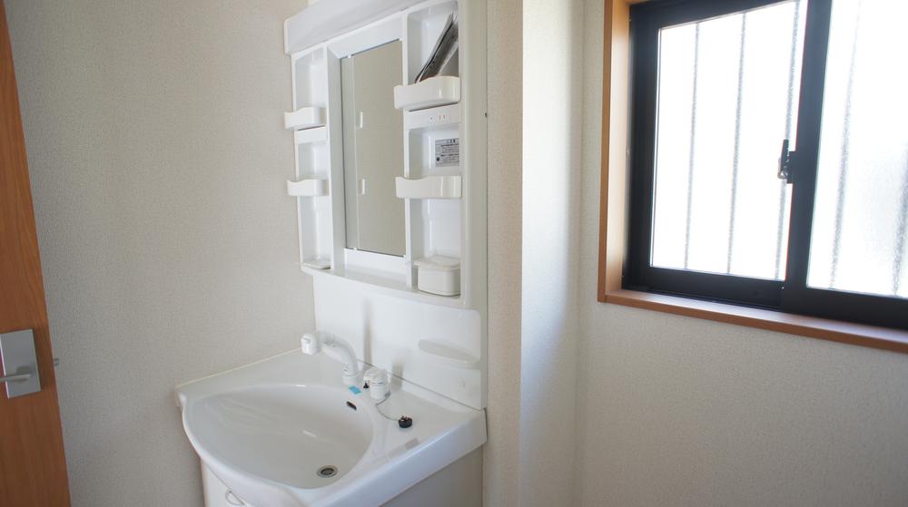 Same specifications photos (Other introspection). Basin same specification example