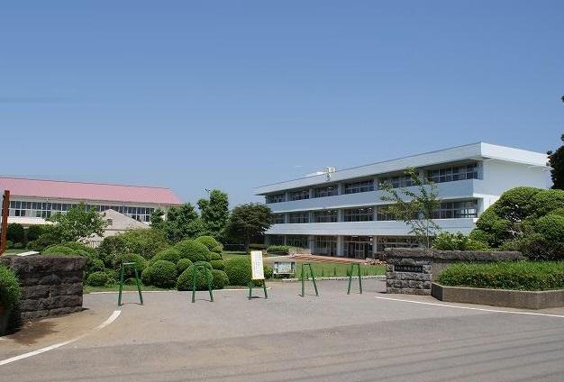 Primary school. 664m to Sendai Municipal Tsurumaki Elementary School