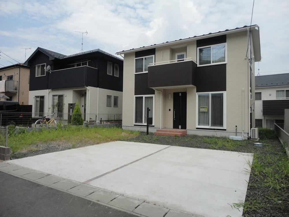 Local appearance photo. Building B