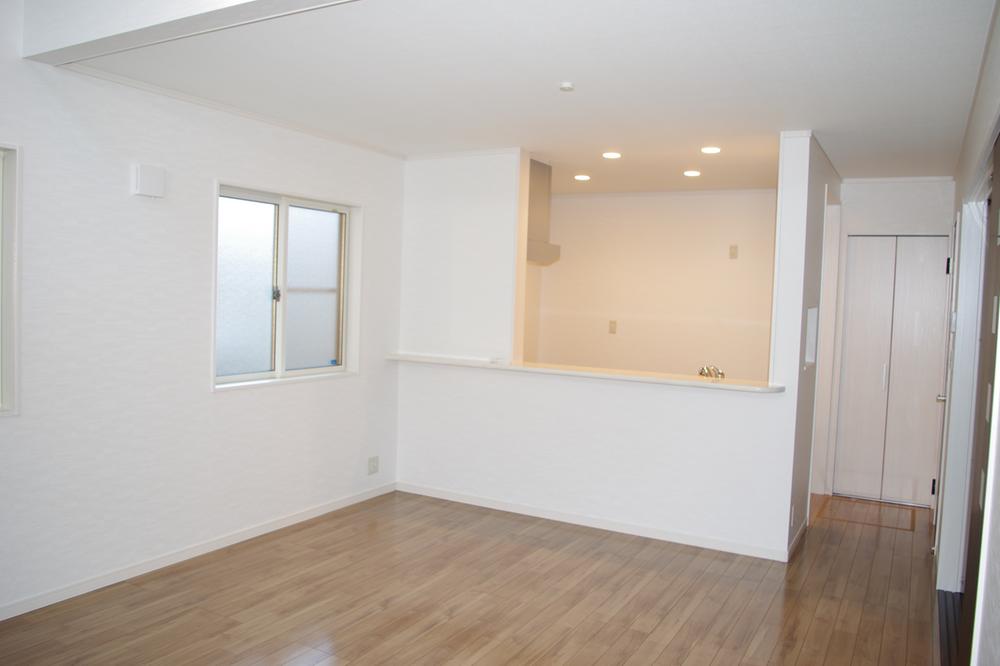 Same specifications photos (living). LDK same specification example