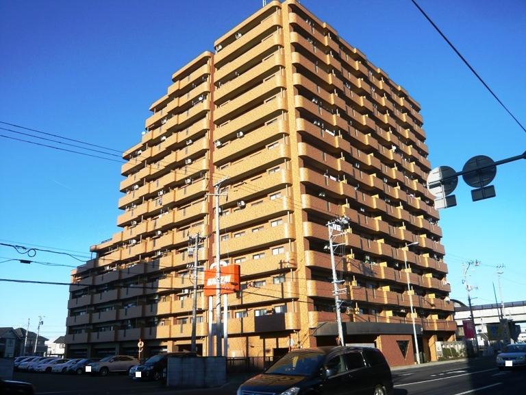 Local appearance photo. Local (12 May 2013) Shooting