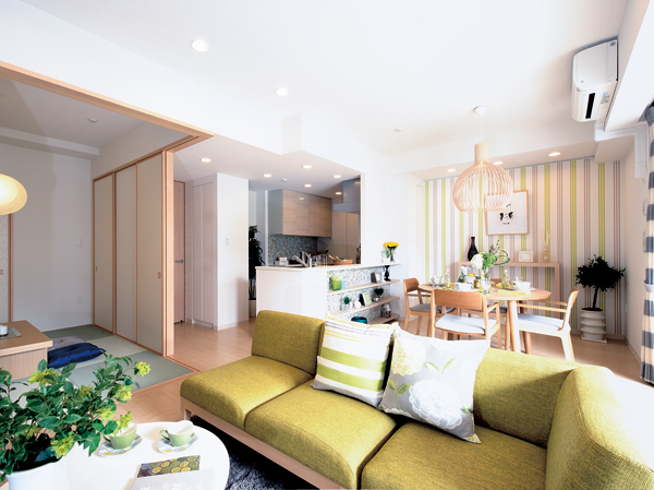 Living.  [living ・ dining] Spacious floor plan plan select where you can select the living room (free of charge, Application deadline there) have also been prepared. (Cg type ・ Building in the model room, Including some paid options ※ 1)
