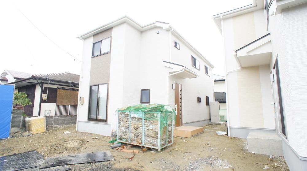 Local appearance photo