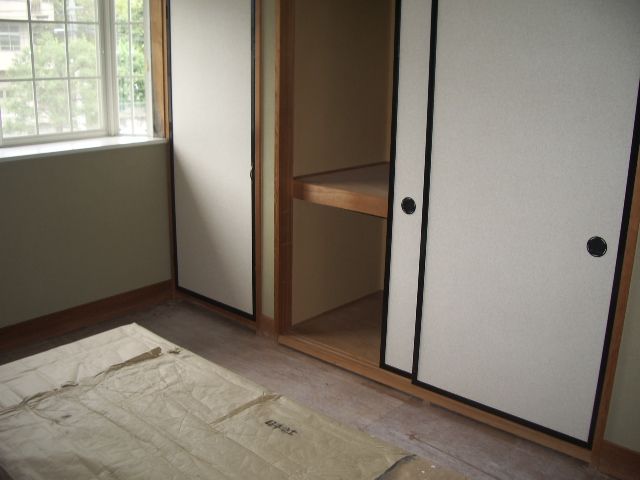 Living and room. You can store plenty to tatami of smell is pleasant Japanese-style room