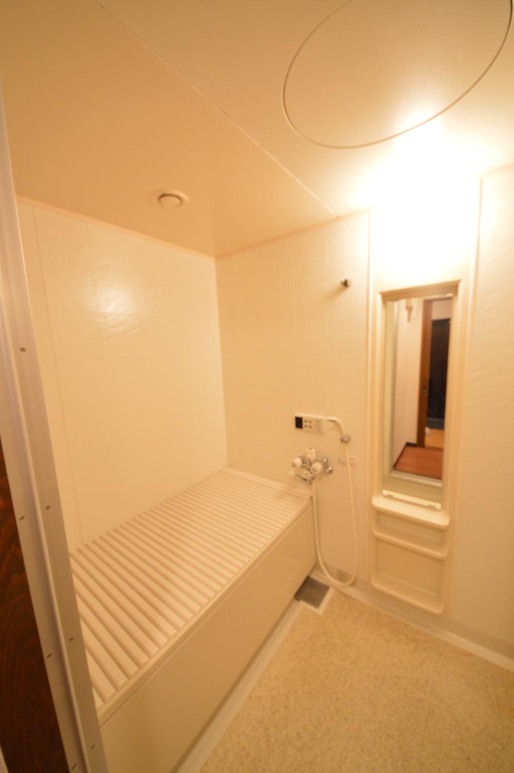 Bathroom. Indoor (July 2013) Shooting