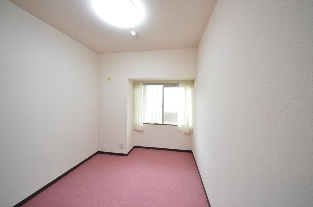 Non-living room. Indoor (July 2013) Shooting