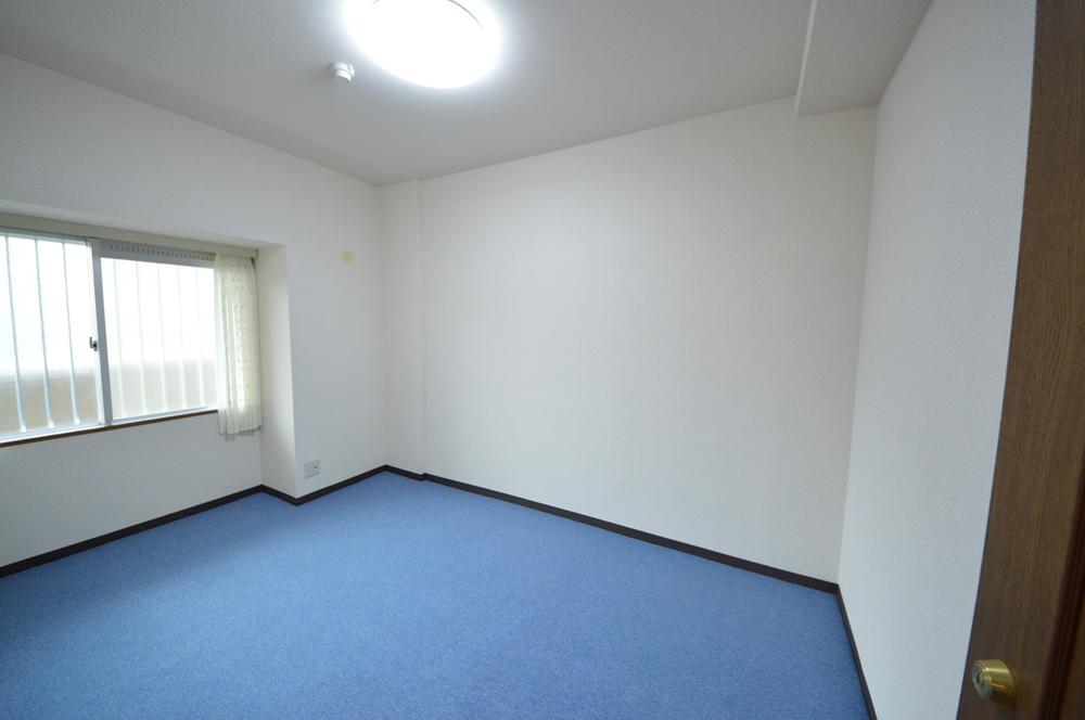 Non-living room. Indoor (July 2013) Shooting