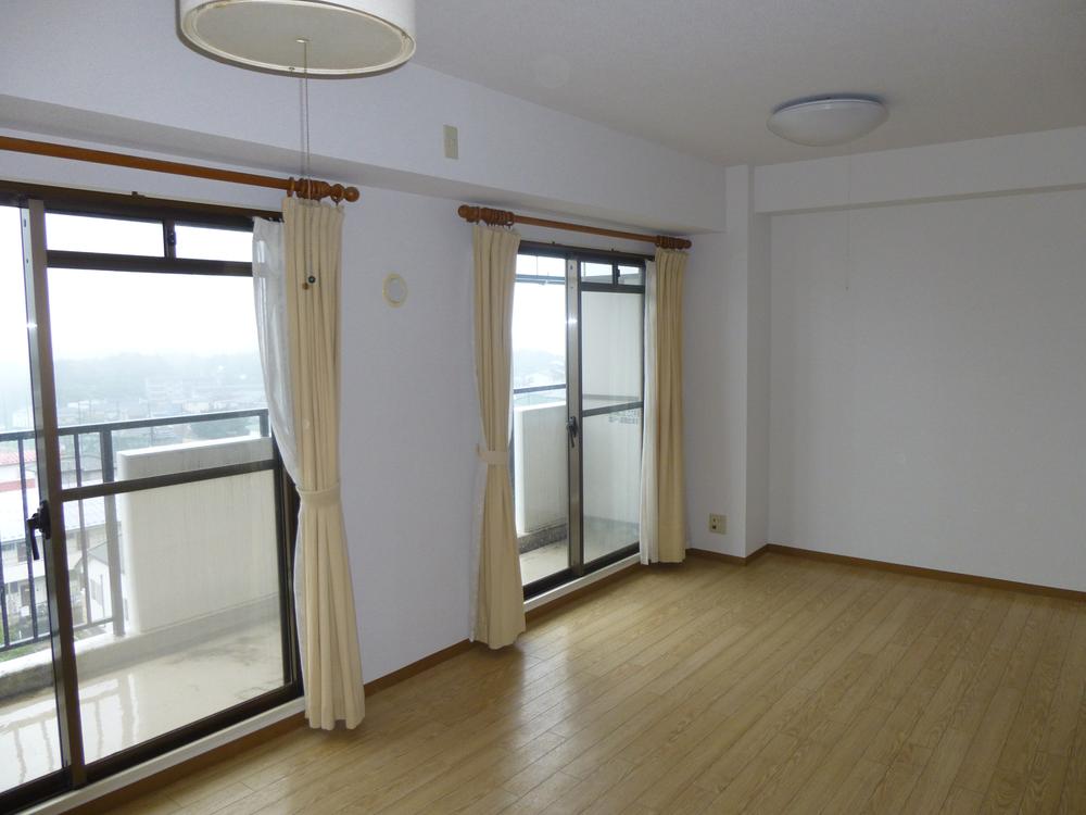 Living. Indoor (July 2013) Shooting