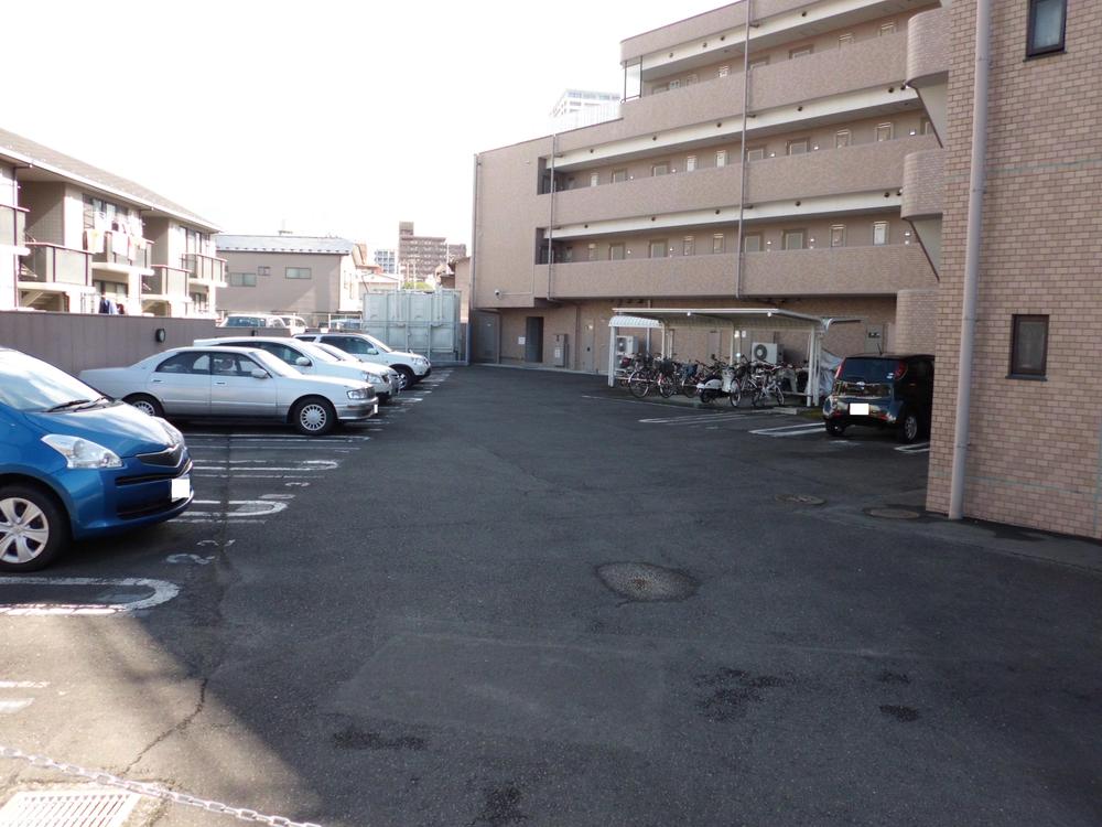 Parking lot. Parking Lot ・ Parking area (October 2013) Shooting