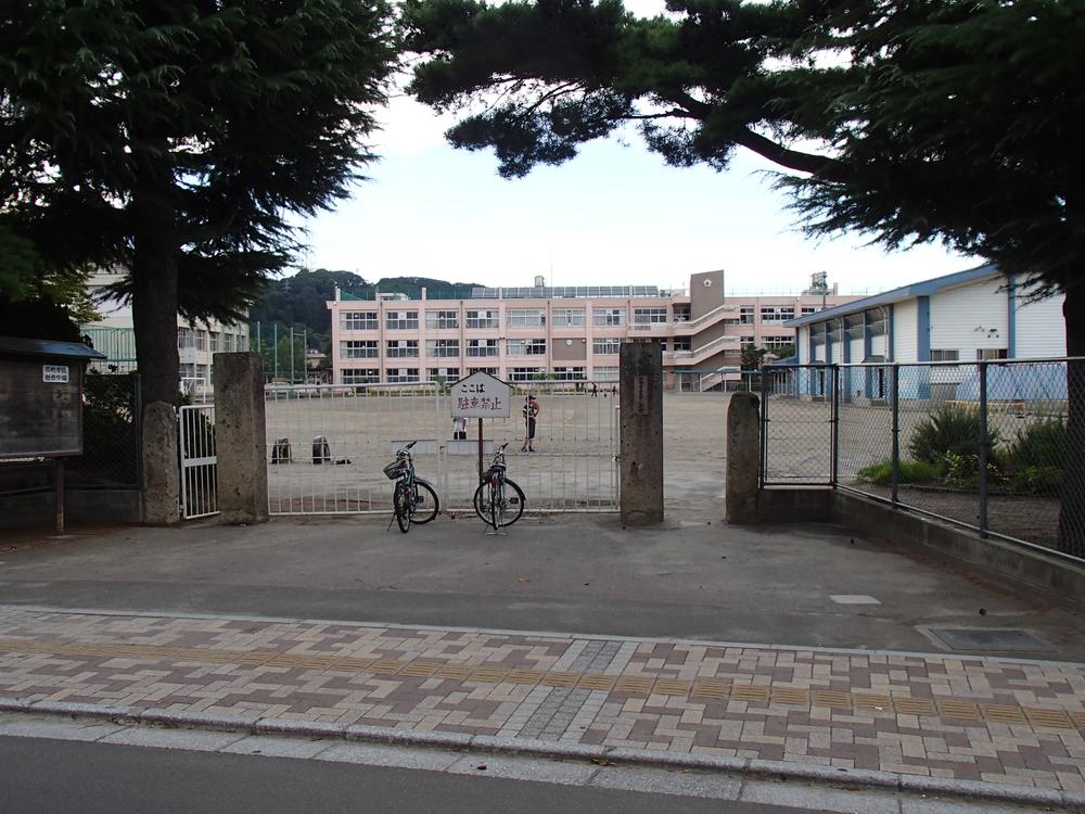 Primary school. 327m to Sendai Ritcho cho Elementary School