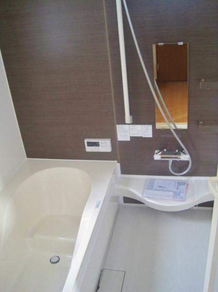 Same specifications photo (bathroom)