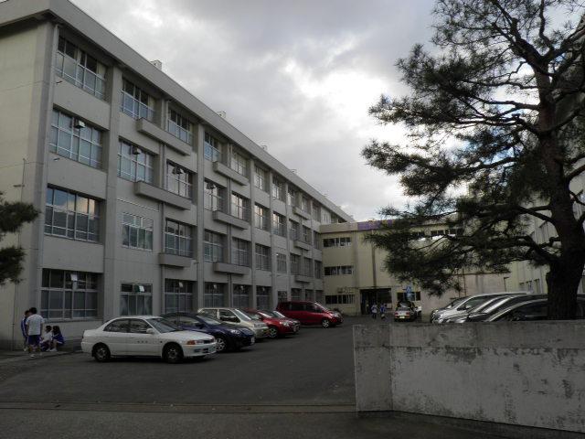 Junior high school. 1172m to Sendai Municipal Yagiyama junior high school
