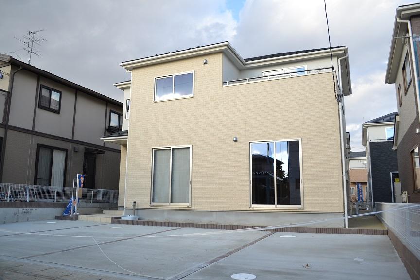 Local appearance photo. 1 Building 2013 December Shooting