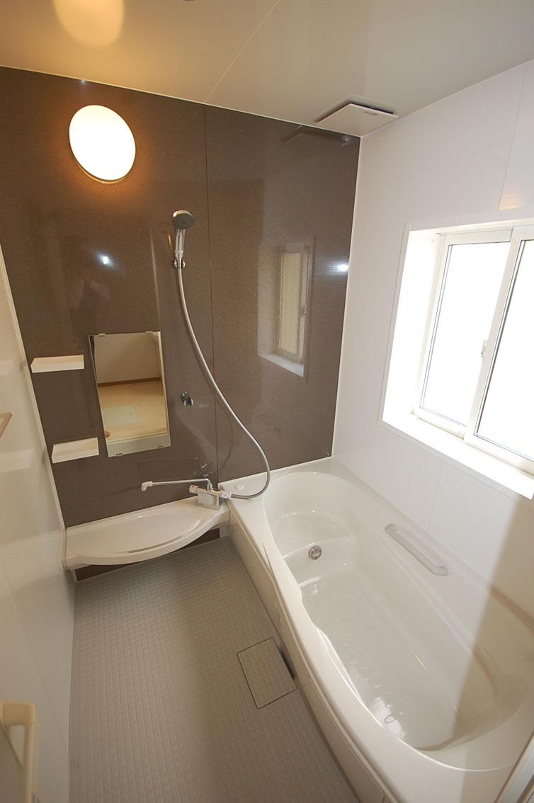 Same specifications photo (bathroom). Example of construction