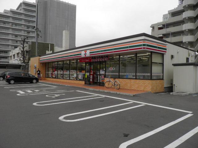 Convenience store. 604m to Seven-Eleven Sendai Nagamachi 7-chome