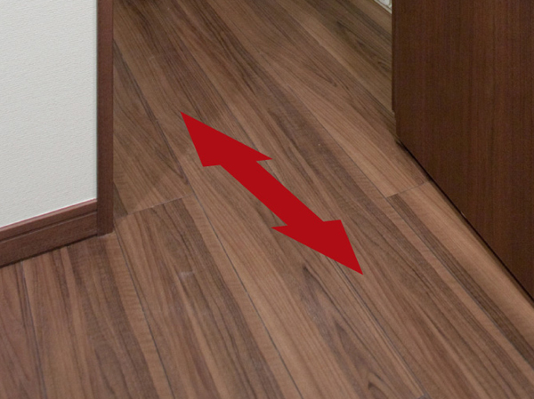 Other.  [Flat Floor] By reducing the floor level difference between the living room, Adopt a flat floor to prevent accidents due to tripping, etc..  (Entrance ・ Balcony except. )