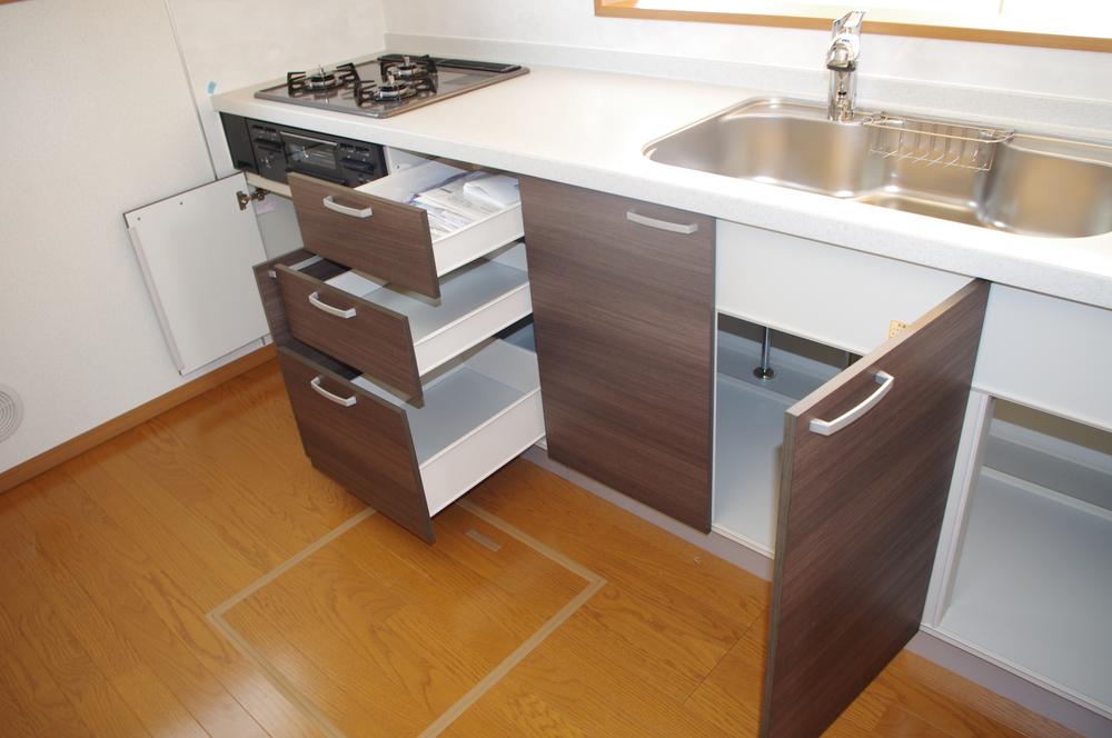 Same specifications photo (kitchen)