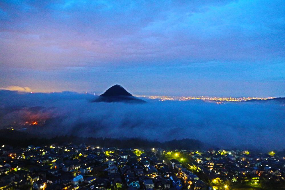 View photos from the dwelling unit. View from the site (December 2012) shooting