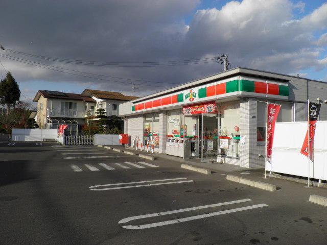 Convenience store. 824m until Thanksgiving Sendai Nishinodaira shop