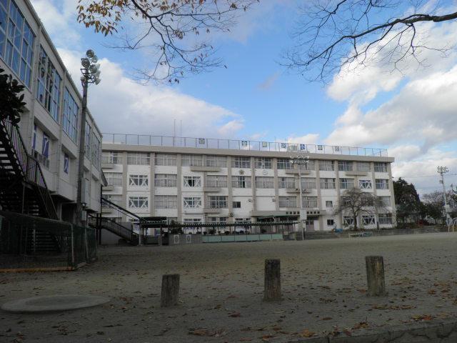 Primary school. 403m to Sendai Municipal Kongosawa Elementary School