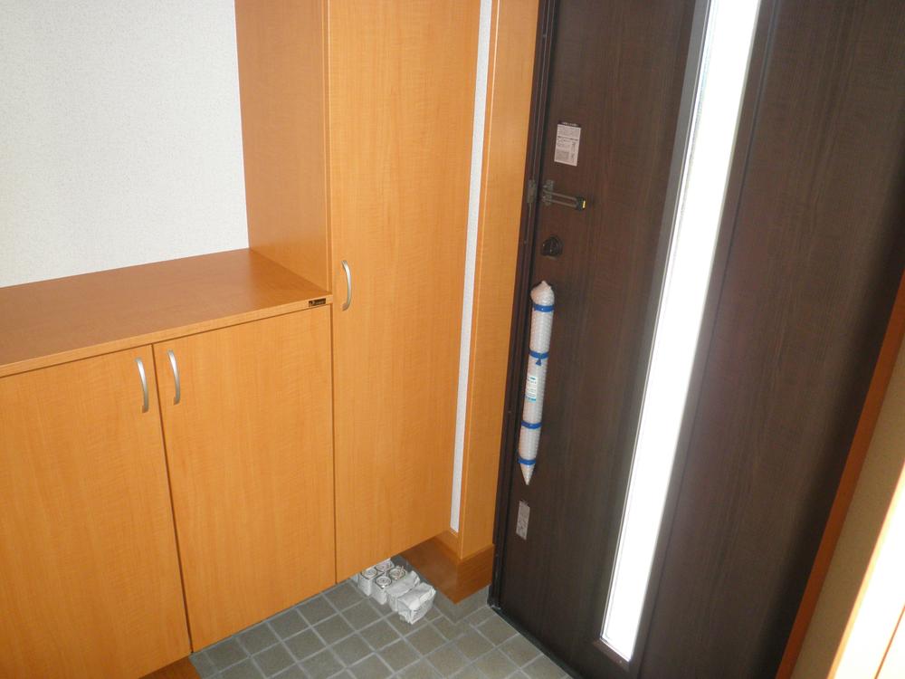 Entrance. Same specification example
