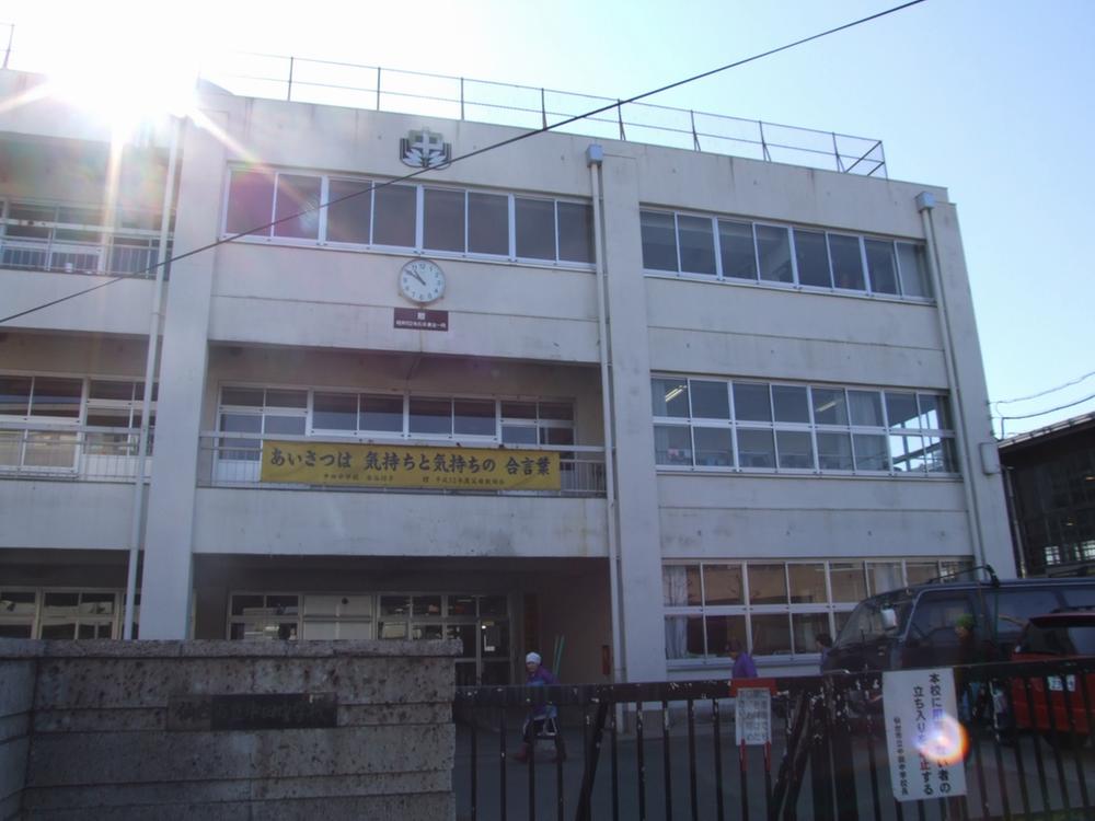 Junior high school. 1586m to Sendai City Nakata junior high school