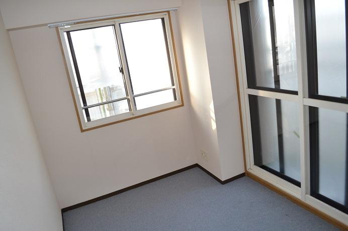 Non-living room. Indoor (11 May 2013) Shooting