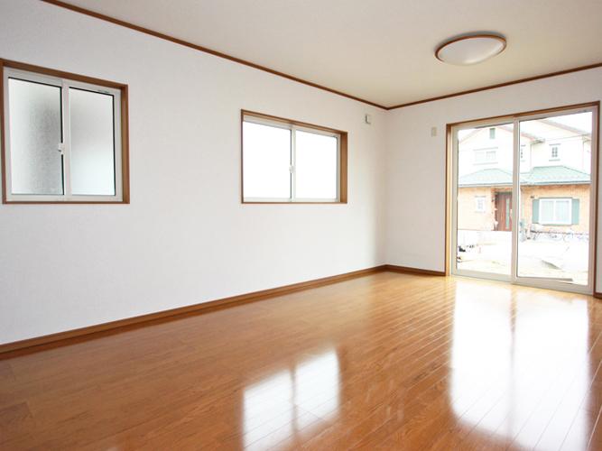 Same specifications photos (living). Same specifications photos (LDK)