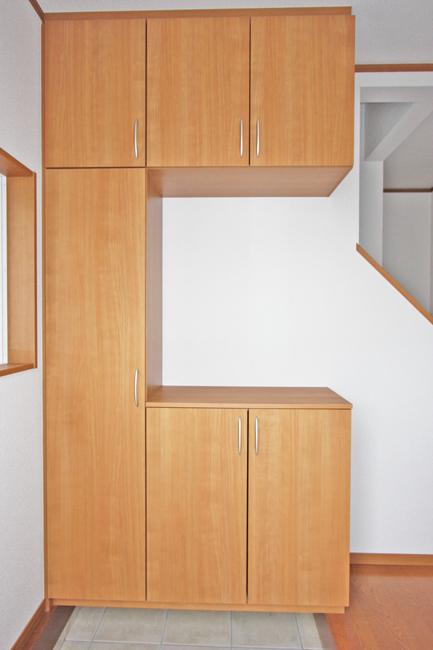 Same specifications photos (Other introspection). Same specifications photos (shoebox)