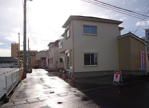 Local photos, including front road. Current Status photo H25.12.22 shooting