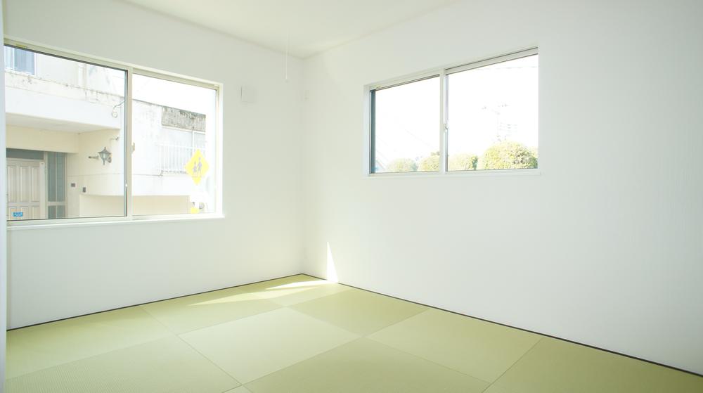 Non-living room. Same specification example