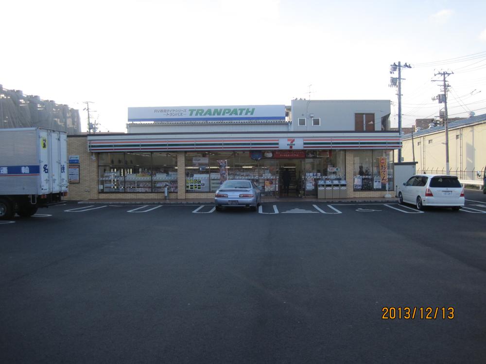 Convenience store. Seven-Eleven 176m to Yamato-cho 4-chome Sendai