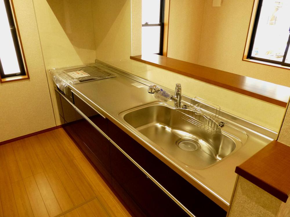 Same specifications photo (kitchen)