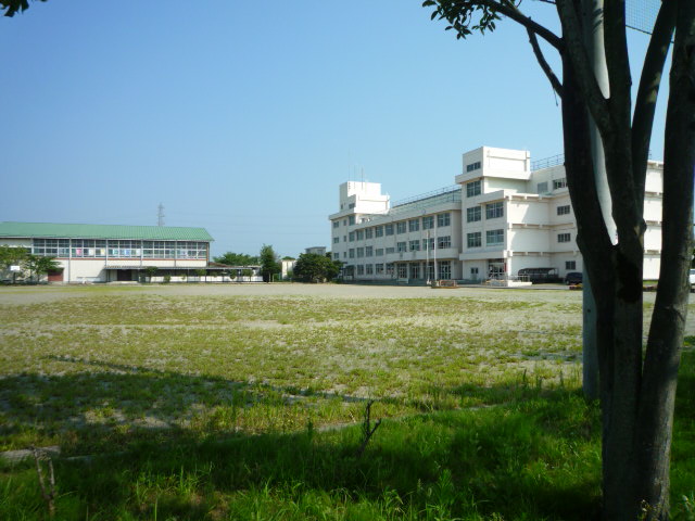 Primary school. 730m to Sendai City Okino Higashi elementary school (elementary school)