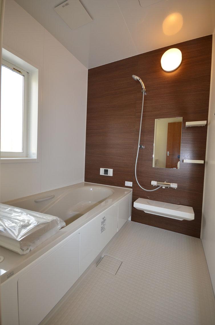 Same specifications photo (bathroom). Example of construction