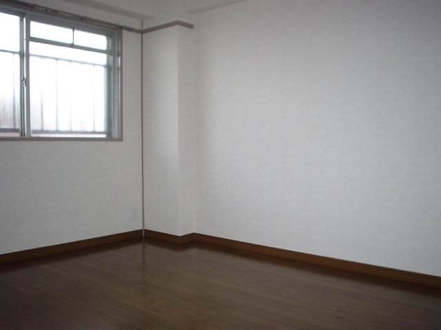 Other room space. Reference photograph