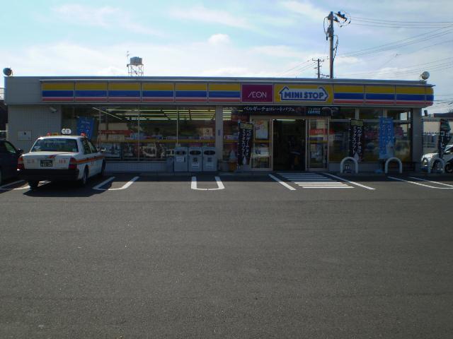 Convenience store. MINISTOP 30m to Sendai six furlongs of the eye shop