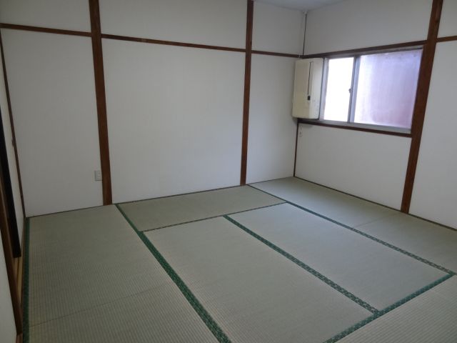 Living and room. Good smell of Japanese-style.