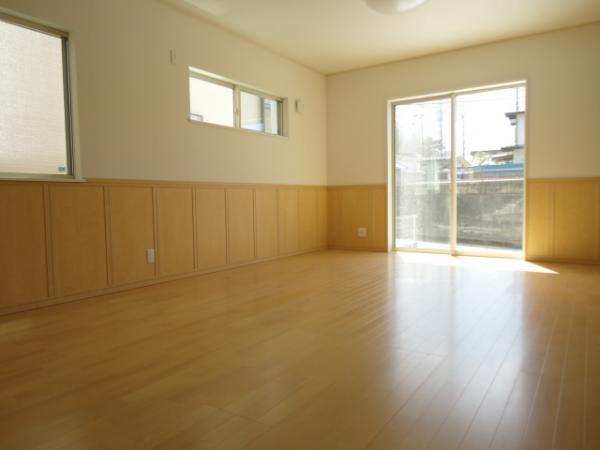 Same specifications photos (living)