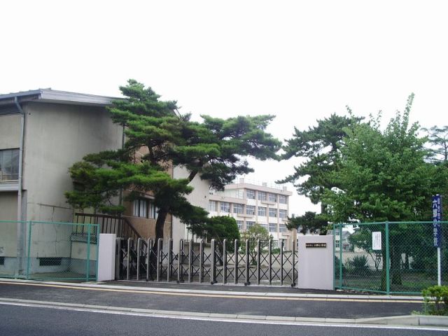 Primary school. Municipal Rokugo up to elementary school (elementary school) 1100m