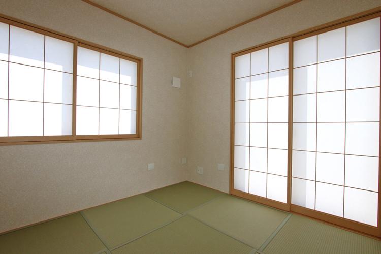 Same specifications photos (Other introspection). (Building 2) same specification