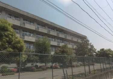 Junior high school. Municipal Okino until junior high school (junior high school) 660m