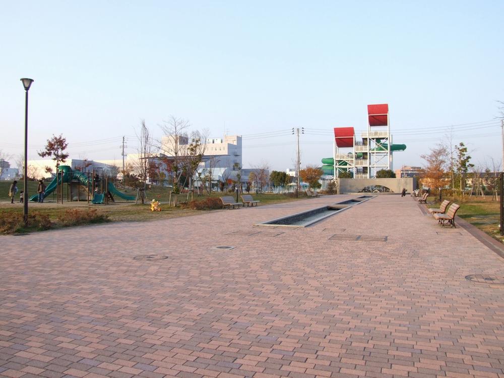 park. Until Nanasato Central Park 1800m