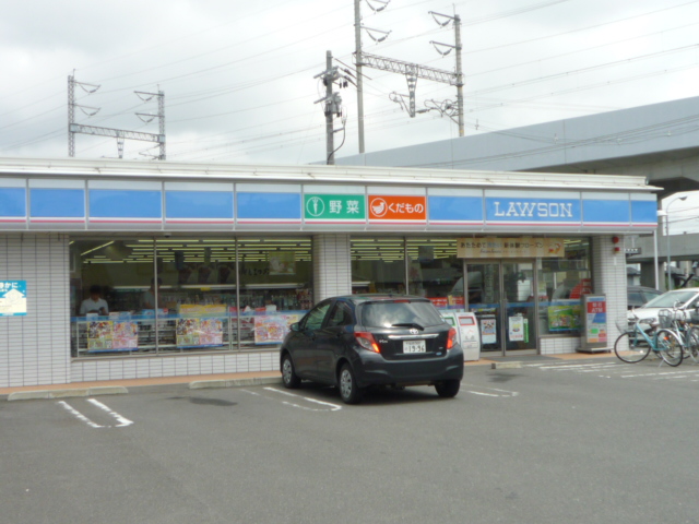Convenience store. 647m until Lawson Sendai Kawaramachi store (convenience store)