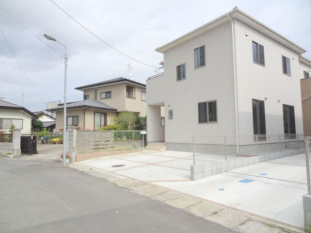 Local photos, including front road