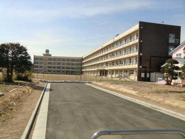 Primary school. Ōgawara stand Okawara to elementary school 1426m