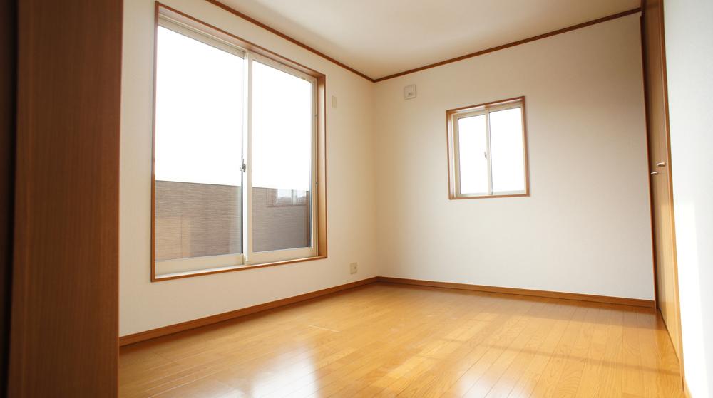 Non-living room. Same specifications Photos